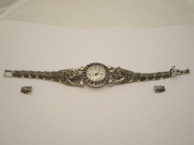 30 | Skrócona bransoleta w srebrnym zegarku