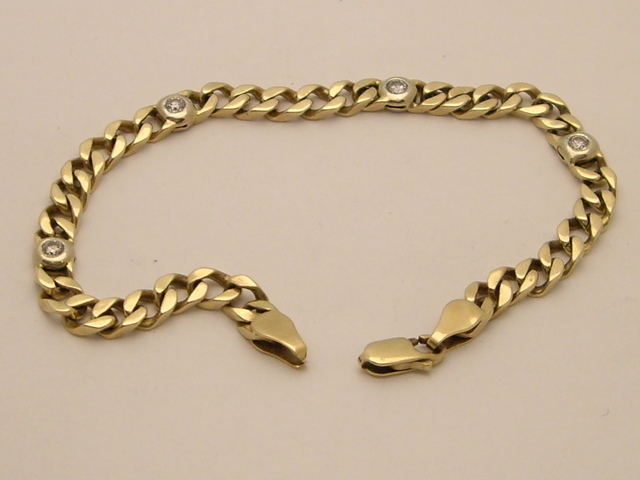 79 | Uszkodzona złota bransoleta